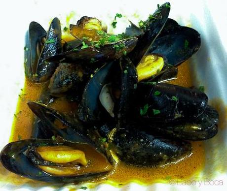mejillones a la marinera en La Cava