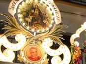 párroco Cantillana bendijo anoche decoración remodelada Cuesta Reloj