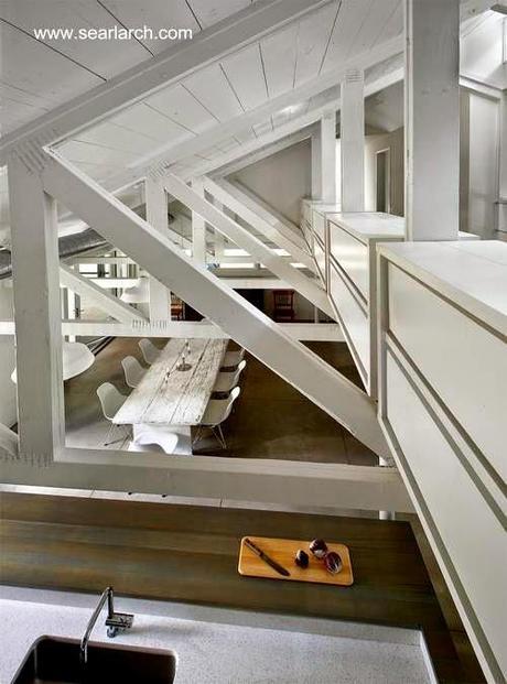 Una cabaña americana transformada por completo. Una cabaña americana transformada por completo.