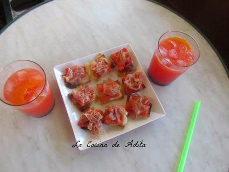 CANAPES CON PASTA BRISA