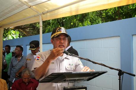 Del Valle y Castro Castillo inauguran cuartel policial de Neiba.