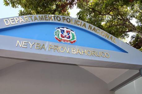 Del Valle y Castro Castillo inauguran cuartel policial de Neiba.