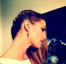 Pendientes de cruz, mi nueva compra. Pendientes de cruz, mi nueva compra.