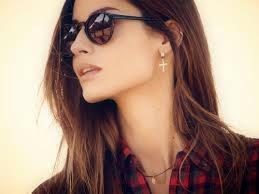 Pendientes de cruz, mi nueva compra. Pendientes de cruz, mi nueva compra.