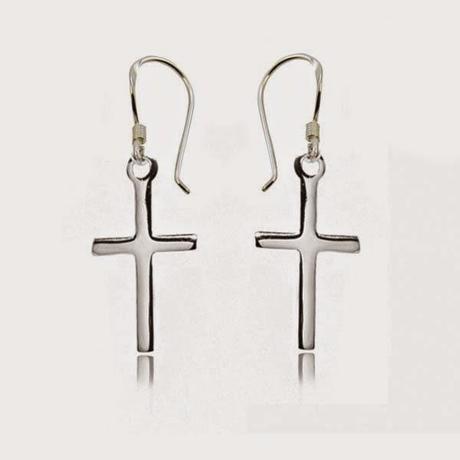 Pendientes de cruz, mi nueva compra. Pendientes de cruz, mi nueva compra.