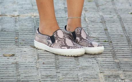 OUTFIT FALDA PANTALON