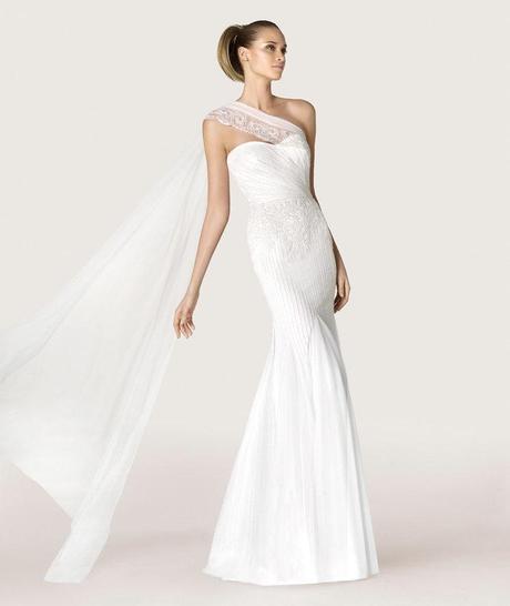 Modelo ANTIC de la colección City 2015 - Foto Pronovias