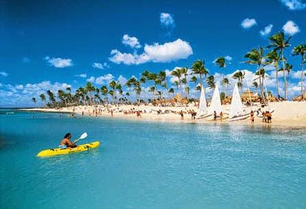 Crece turismo 12.8 por ciento en agosto