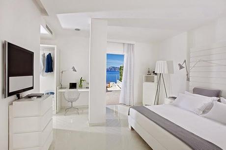Hotel Simple y Moderno en el Paraiso /  Simply Modern Hotel in Paradise