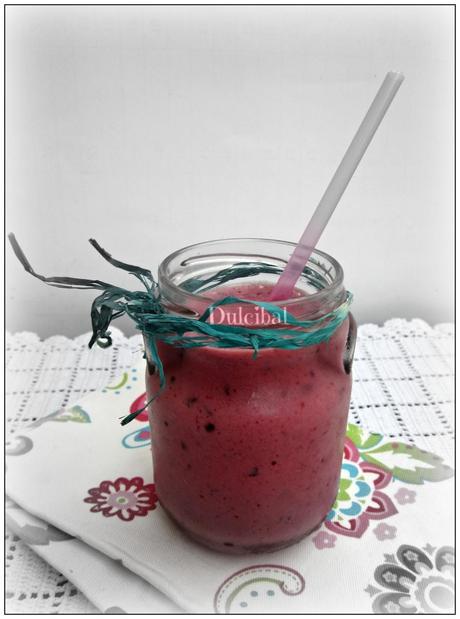 SMOOTHIE DE CIRUELA SMOOTHIE DE CIRUELA
