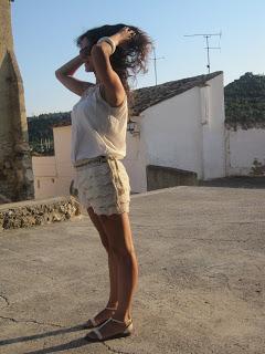 PARECE MONO, PERO NO LO ES...