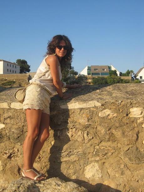 PARECE MONO, PERO NO LO ES...