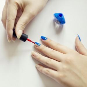 Como evitar las burbujas en las uñas esmaltadas