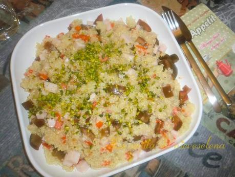Ensalada de quinoa con pavo y pistachos