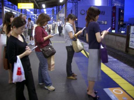 Des-Socializando KindleGarten: Hasta luego a las redes sociales