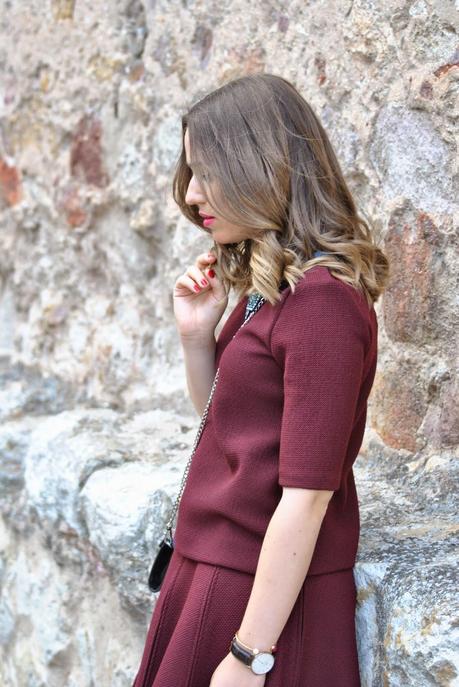 Burgundy and Moustard