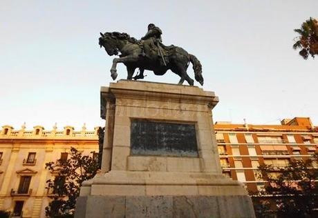El Parterre y la leyenda escondida en la escultura de Jaime I El Parterre y la leyenda escondida en la escultura de Jaime I