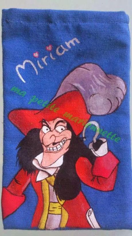 No dejes que la arena ensucie tu móvil..