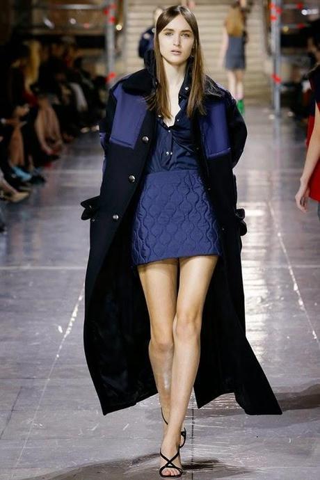 La minifalda guateada de Miu Miu la encontrarás en Topshop