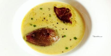 Sopa de chalotas con foie
