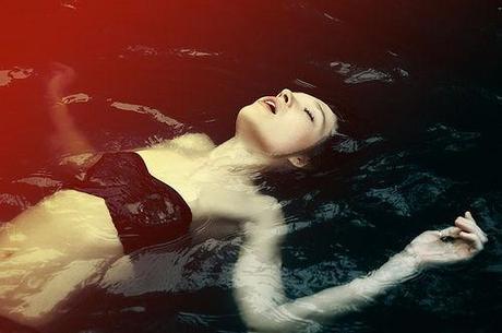 Reseña: Left Drowninig - Jessica Park by Sonny MA