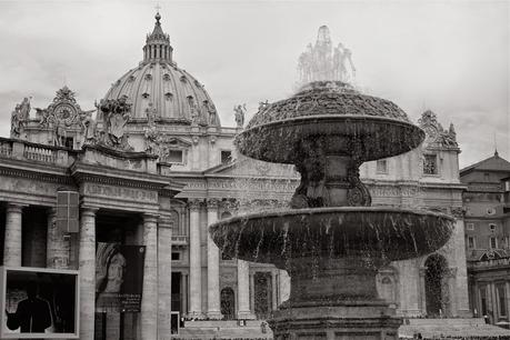 RECUERDOS DE UN VIAJERO IMPENITENTE: UN PASEO ROMANO EN ByN