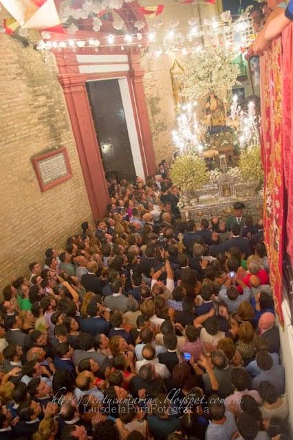 Galería fotográfica de la procesión de la Divina Pastora de Cantillana (III)