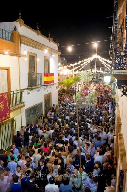 Galería fotográfica de la procesión de la Divina Pastora de Cantillana (III)