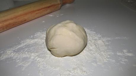 Pizza casera, masa casera de elaboración propia.