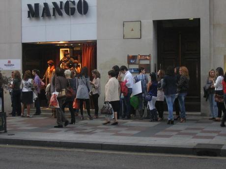 Glamour Shopping Night by Mango