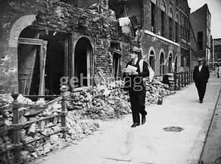 La frivolidad británica y el Blitz - 08/10/1940.