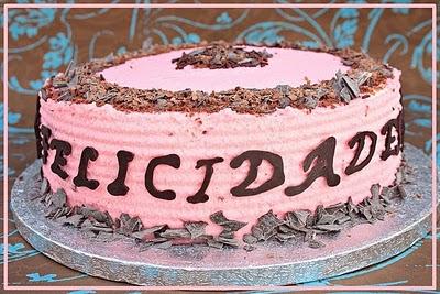 Tarta de chocolate, mascarpone y fresa.