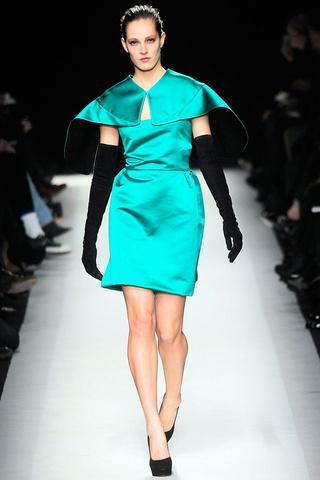 L'AMOUR FOUR YSL - PIERRE BERGÉ