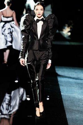 L'AMOUR FOUR YSL - PIERRE BERGÉ