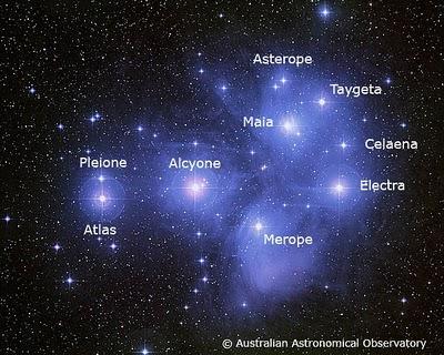 Hijas de un titán: las Pléyades (M45) Hijas de un titán: las Pléyades (M45)