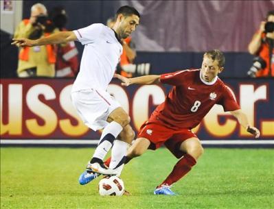 2-2. Estados Unidos no pudo pasar del empate con Polonia