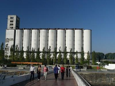 SC 142: Los Silos de Buenos Aires y Sant´Elia, Una Nueva Monumentalidad