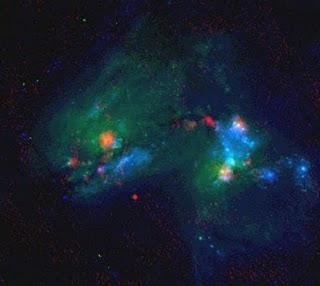 Hallazgo fortuito del núcleo activo de la galaxia en proceso de fusión Arp 299-A