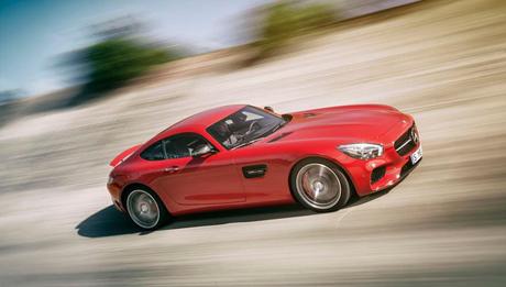 AMG-GT-2015-RED