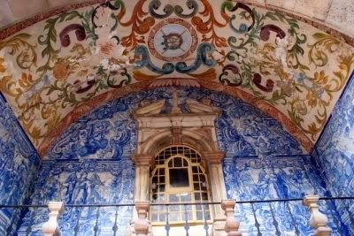 Porta da Vila, Portugal