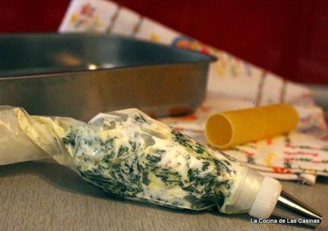 Cannelloni di Semola rellenos de Espinacas, Jamón y Queso Crema