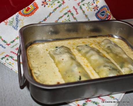 Cannelloni di Semola rellenos de Espinacas, Jamón y Queso Crema