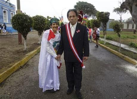 Las Fiestas Patrias en el Hospital Larco Herrera de Lima, Perú.