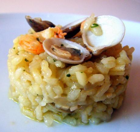 ARROZ FACILÍSIMO CON GAMBAS Y CHIRLAS ARROZ FACILÍSIMO CON GAMBAS Y CHIRLAS