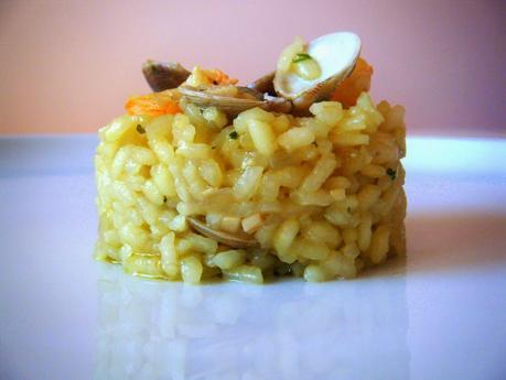 ARROZ FACILÍSIMO CON GAMBAS Y CHIRLAS ARROZ FACILÍSIMO CON GAMBAS Y CHIRLAS