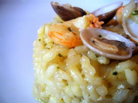 ARROZ FACILÍSIMO CON GAMBAS Y CHIRLAS ARROZ FACILÍSIMO CON GAMBAS Y CHIRLAS