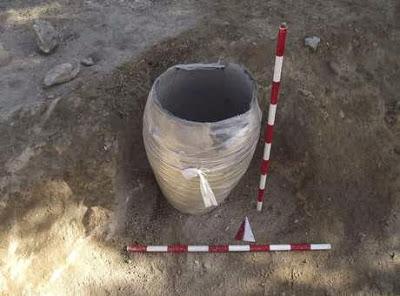 Documentan una gran vasija de la Edad de Bronce en unas excavaciones en Toledo
