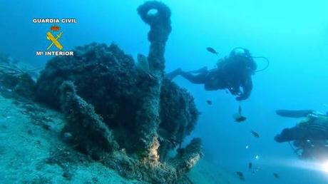 explorando los mares en busca de tesoros