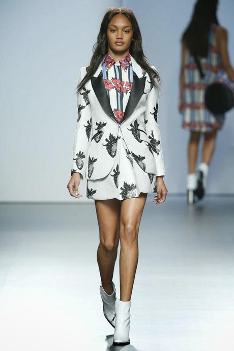 A girl named Álex la nueva colección de Juan Vidal