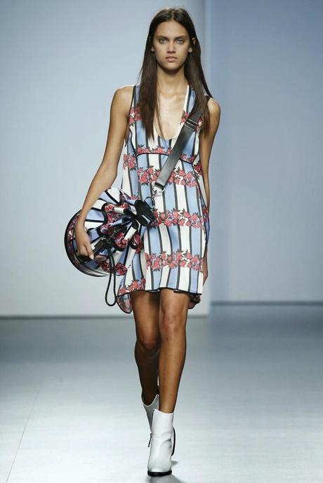 A girl named Álex la nueva colección de Juan Vidal